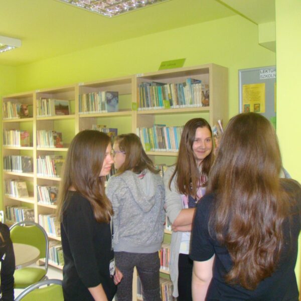 Real size Klasa Ib Gimnazjum z PomiechĂÂłwka (14)